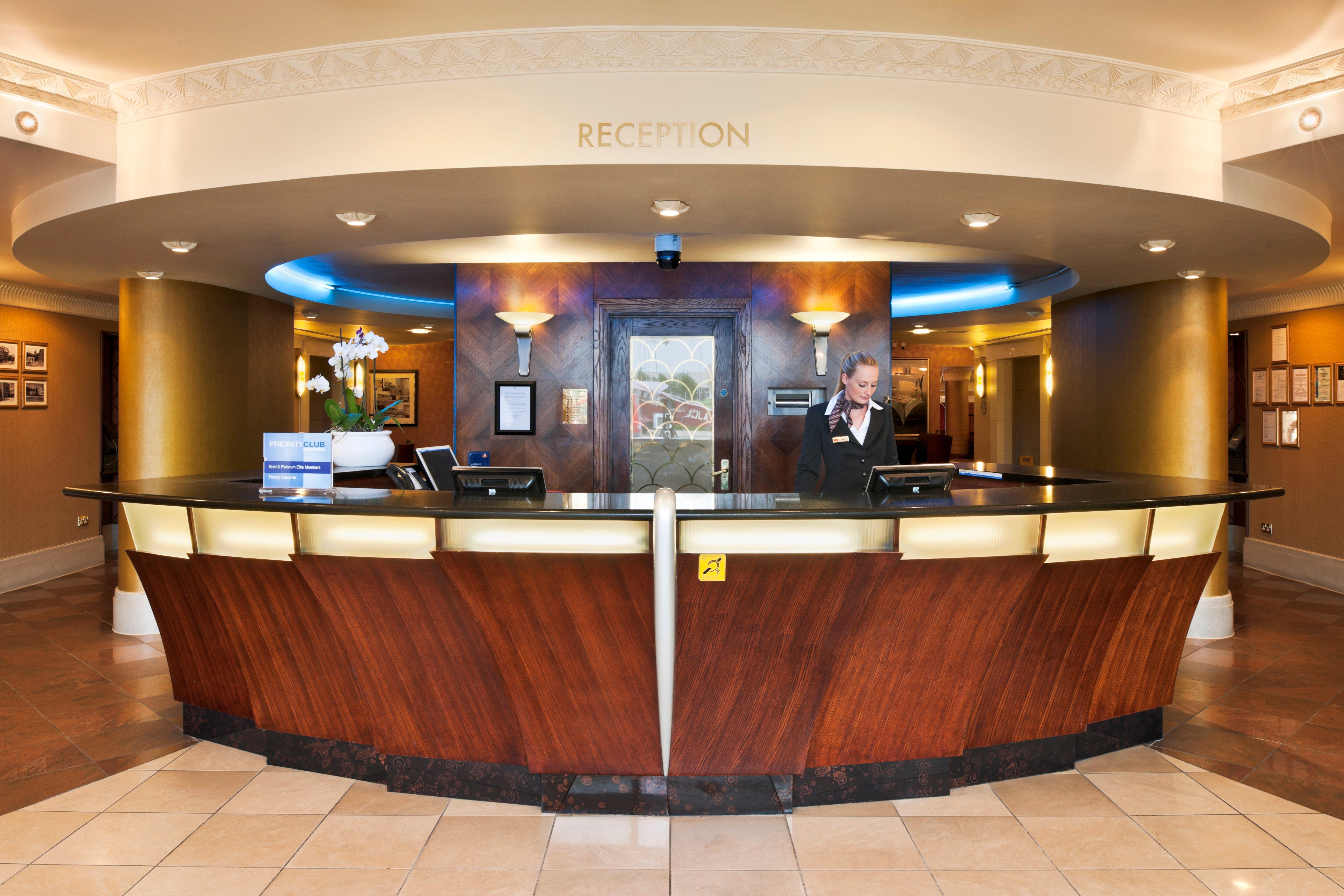 Crowne Plaza Liverpool - John Lennon Airport By Ihg Exterior photo