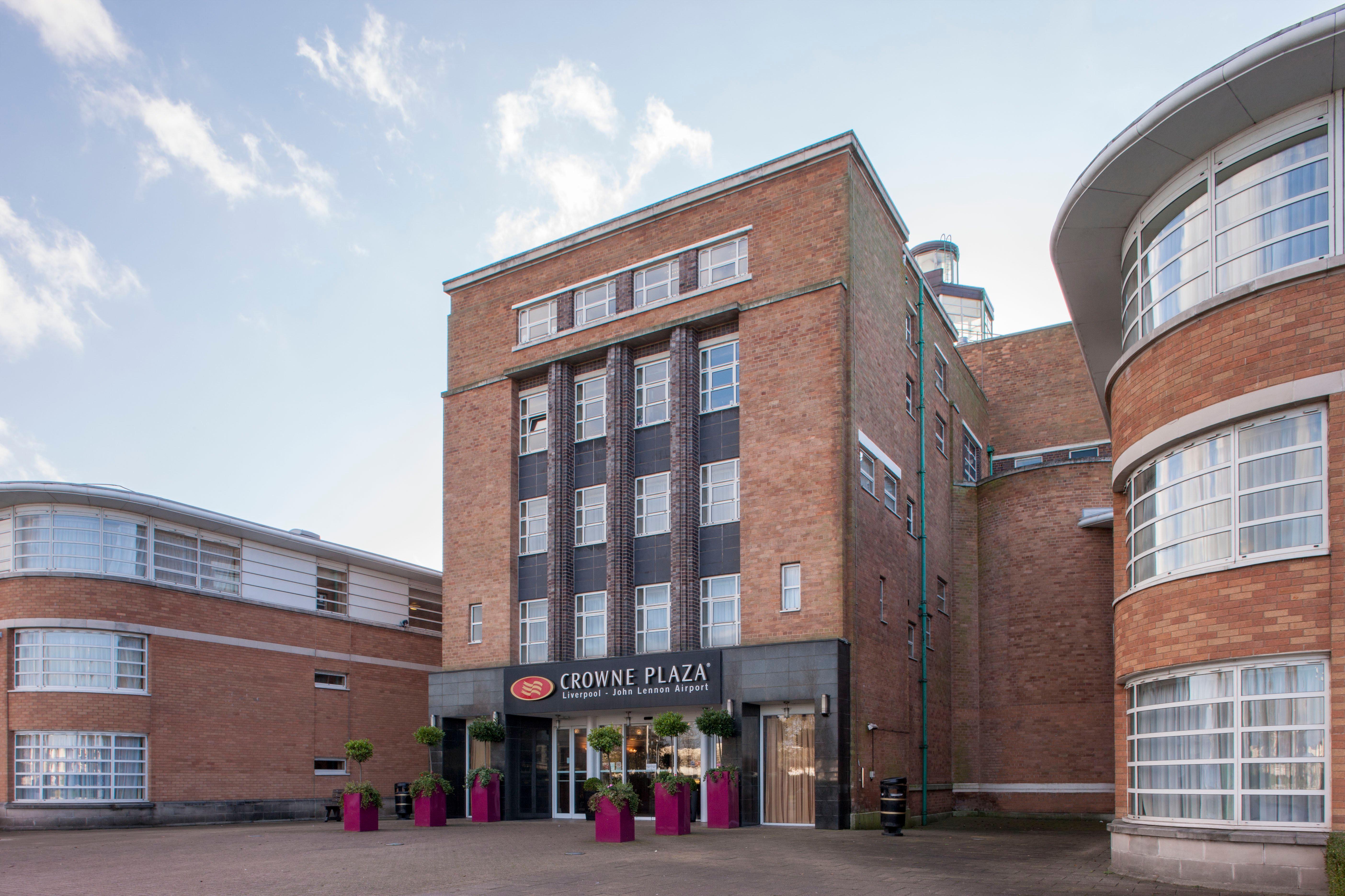 Crowne Plaza Liverpool - John Lennon Airport By Ihg Exterior photo