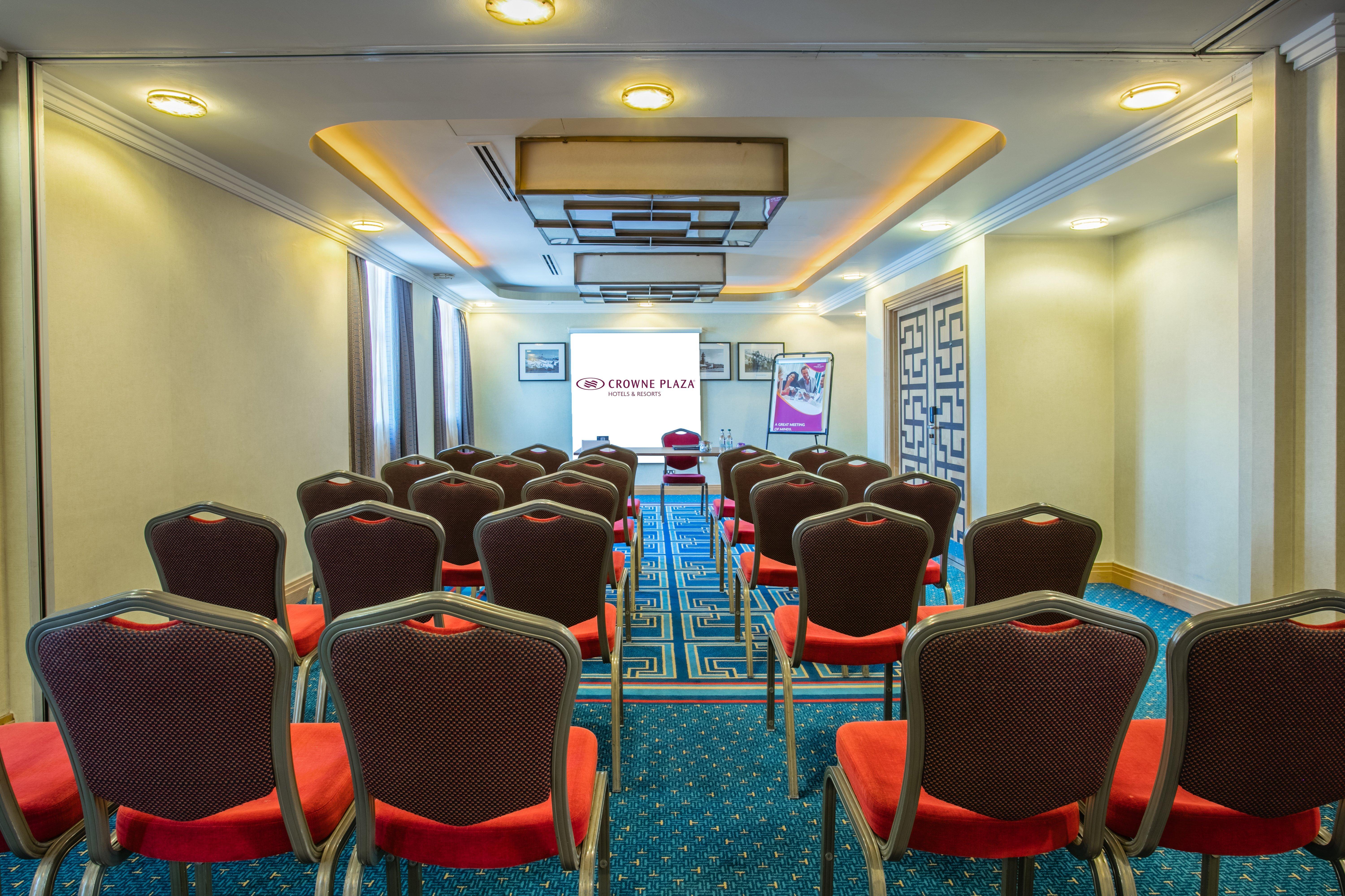 Crowne Plaza Liverpool - John Lennon Airport By Ihg Exterior photo