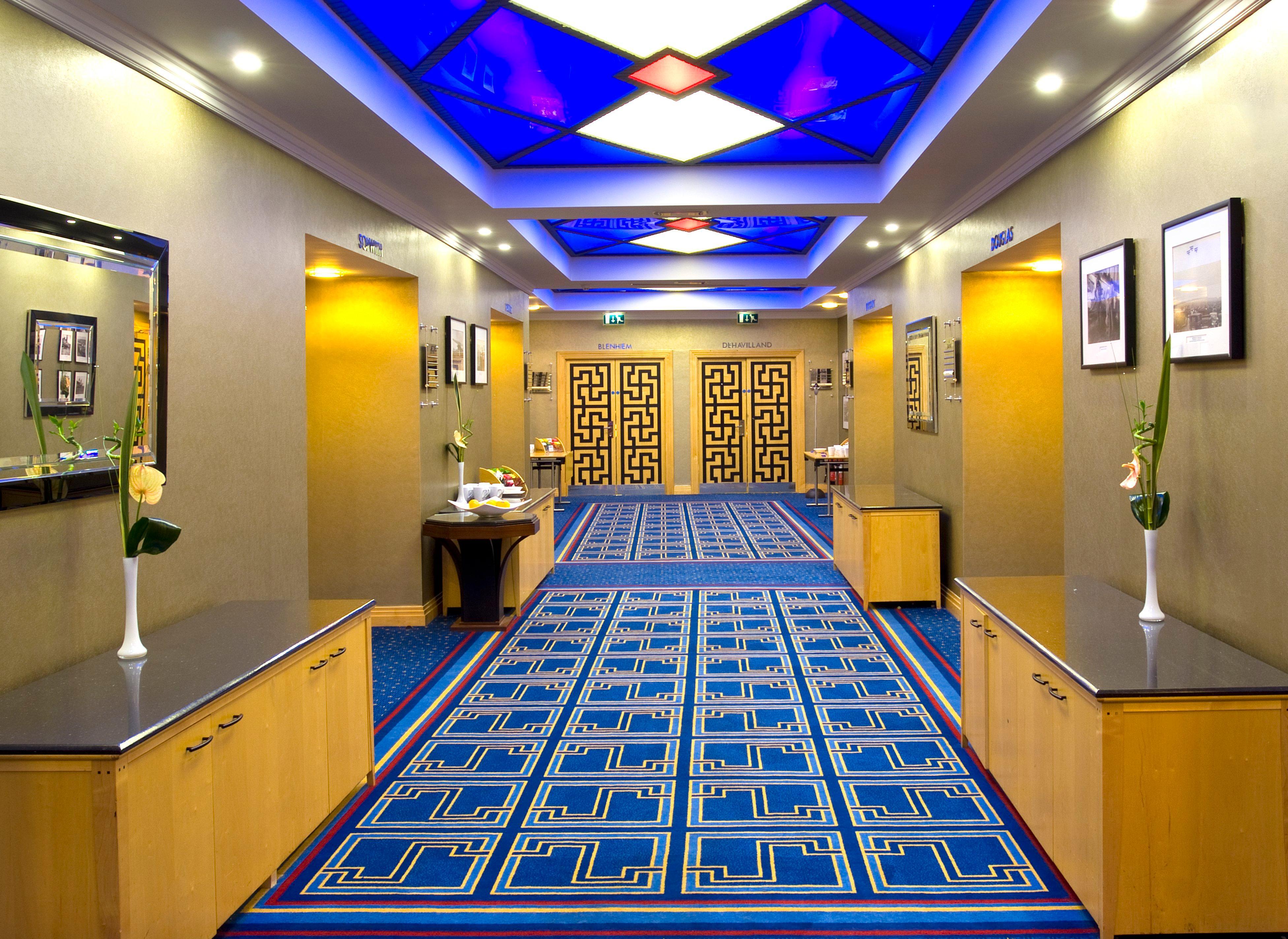 Crowne Plaza Liverpool - John Lennon Airport By Ihg Exterior photo
